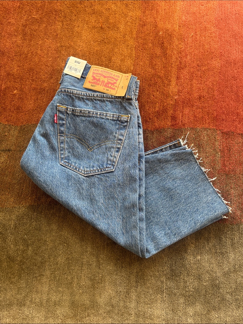 NWT - Levi's Men's 501 Original Fit Cut-off Shorts - Sz 28
